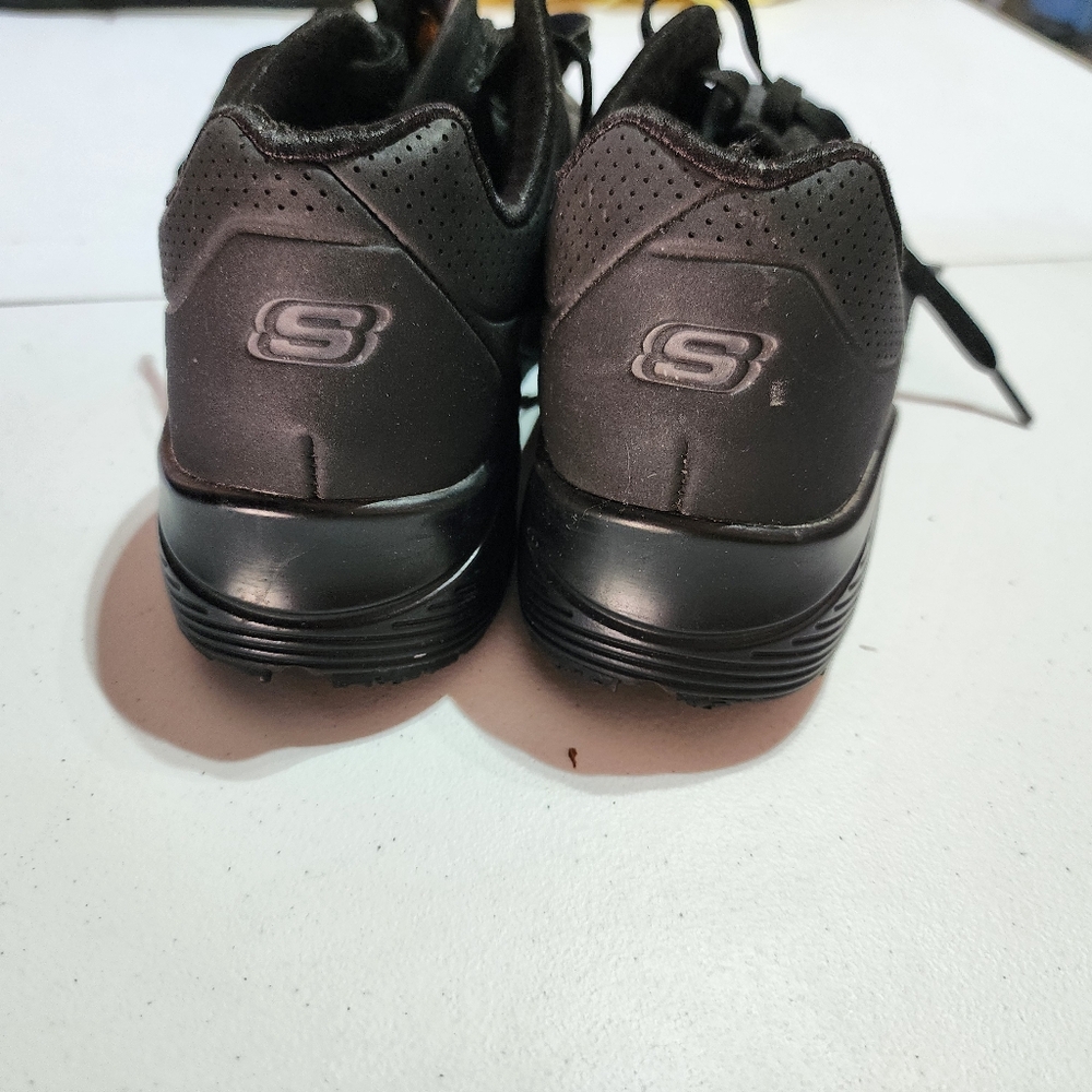 Work shoes
